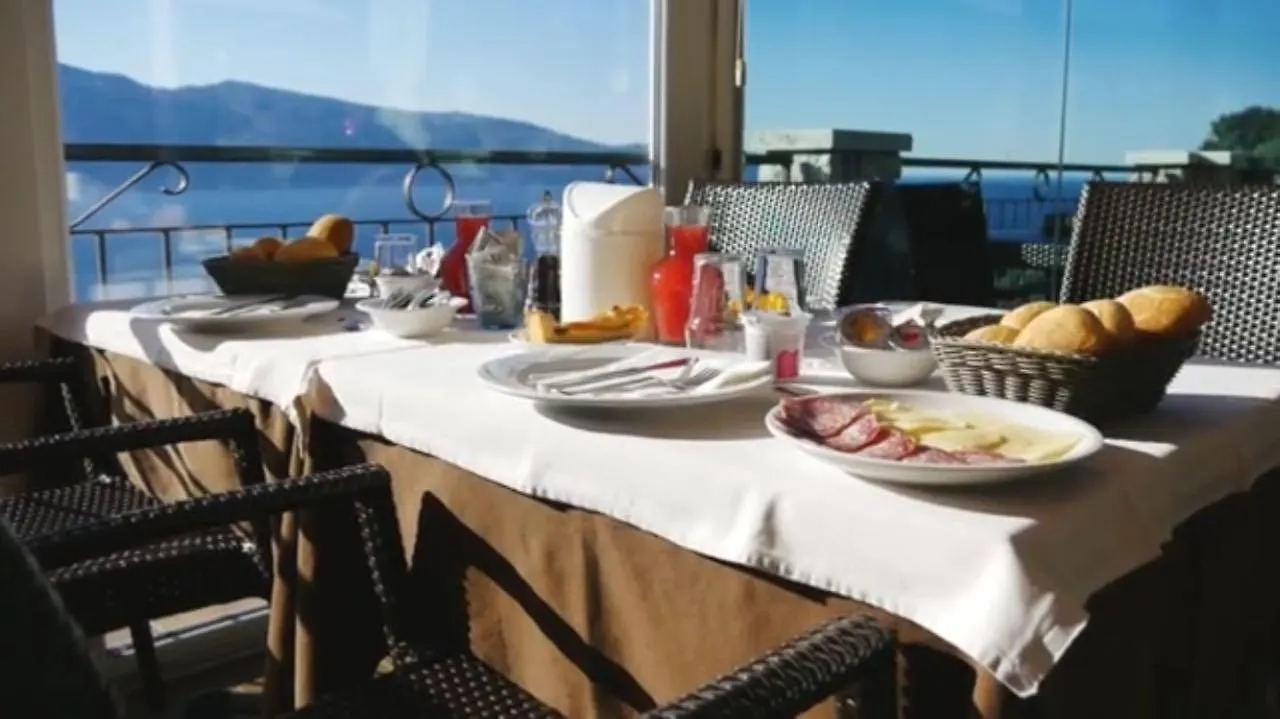 Hotel La Terrazzina Gargnano 0*,  Italy